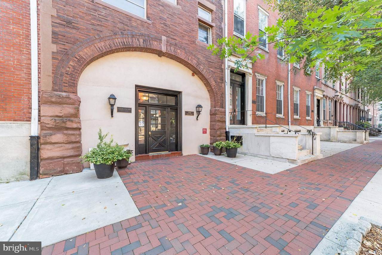 1008-20 Spruce Street - Photo 1