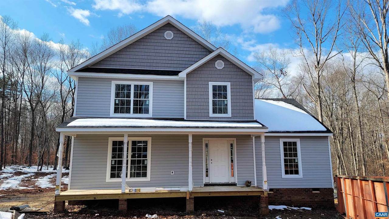 3915 Roundabout Rd - Photo 1