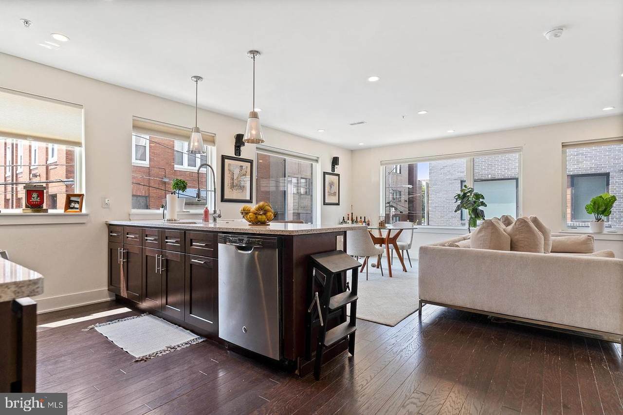 1647 Eyre Street - Photo 1