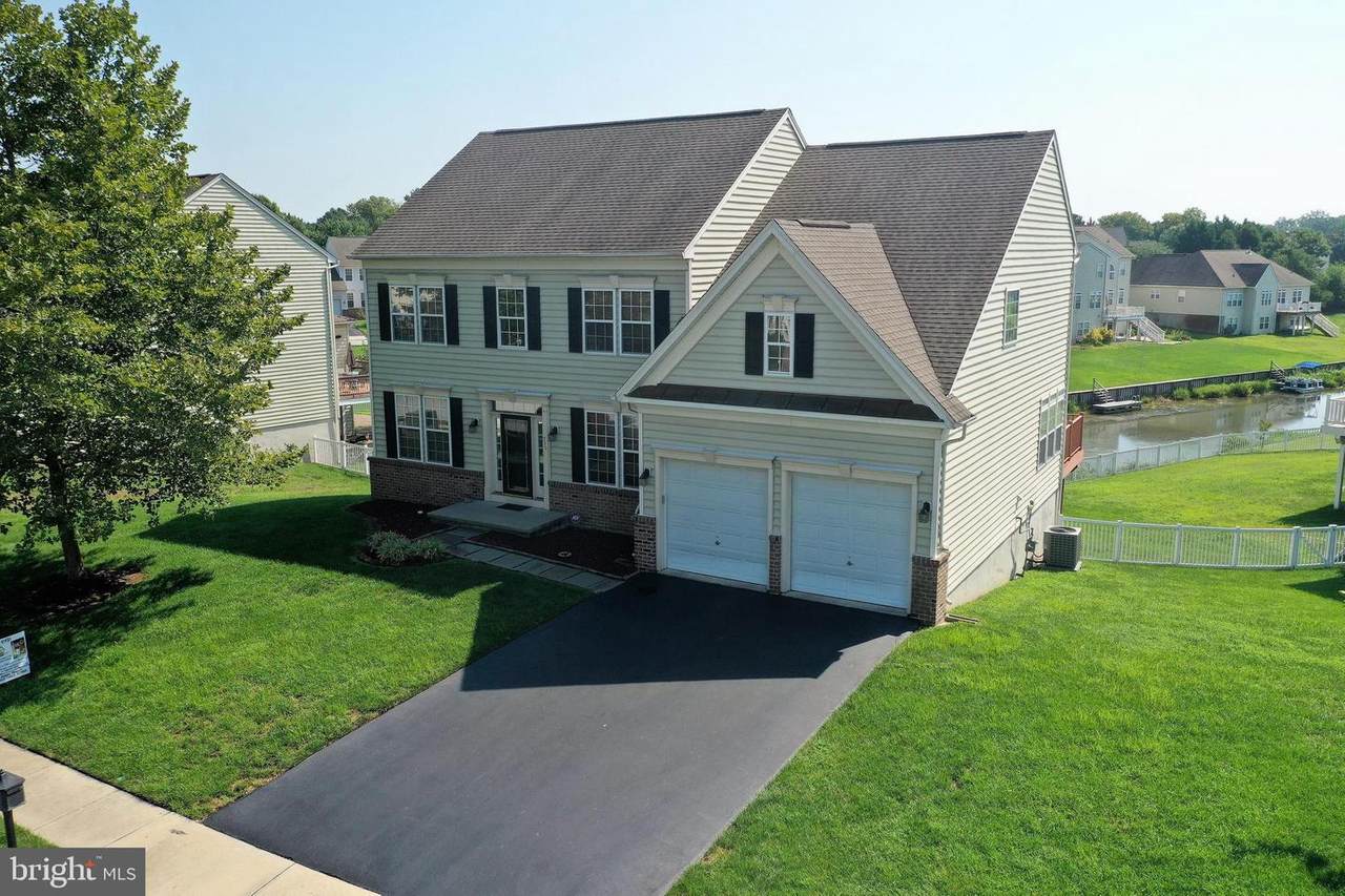 735 Dorchester Court - Photo 1