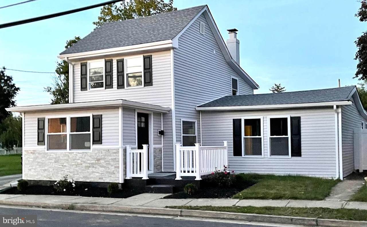 219 Delaware Avenue - Photo 1