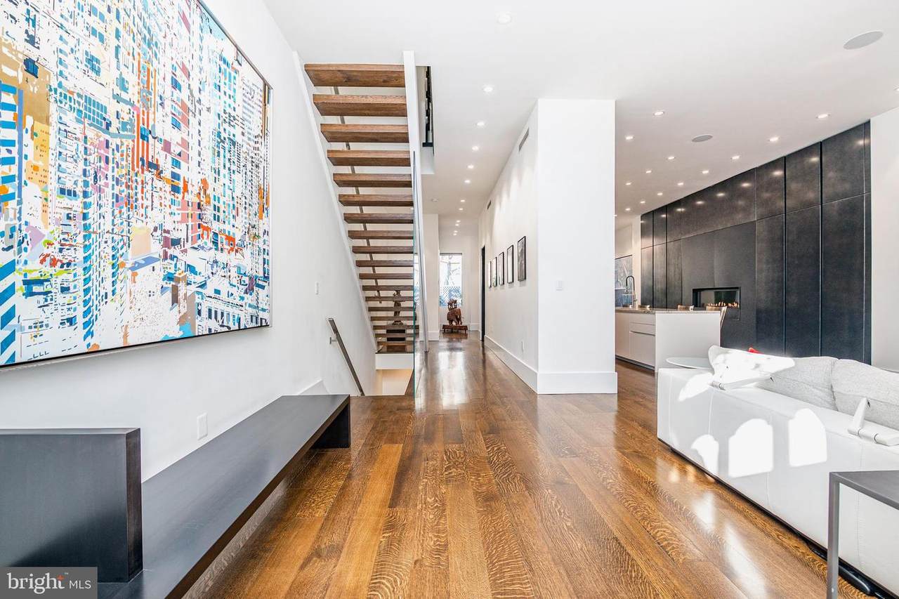 2127 R Street - Photo 1