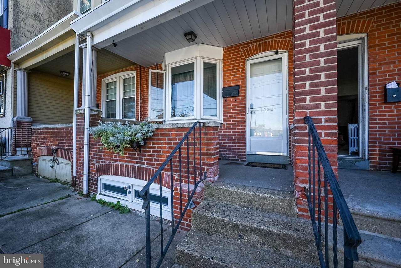 1832 11TH Street - Photo 1