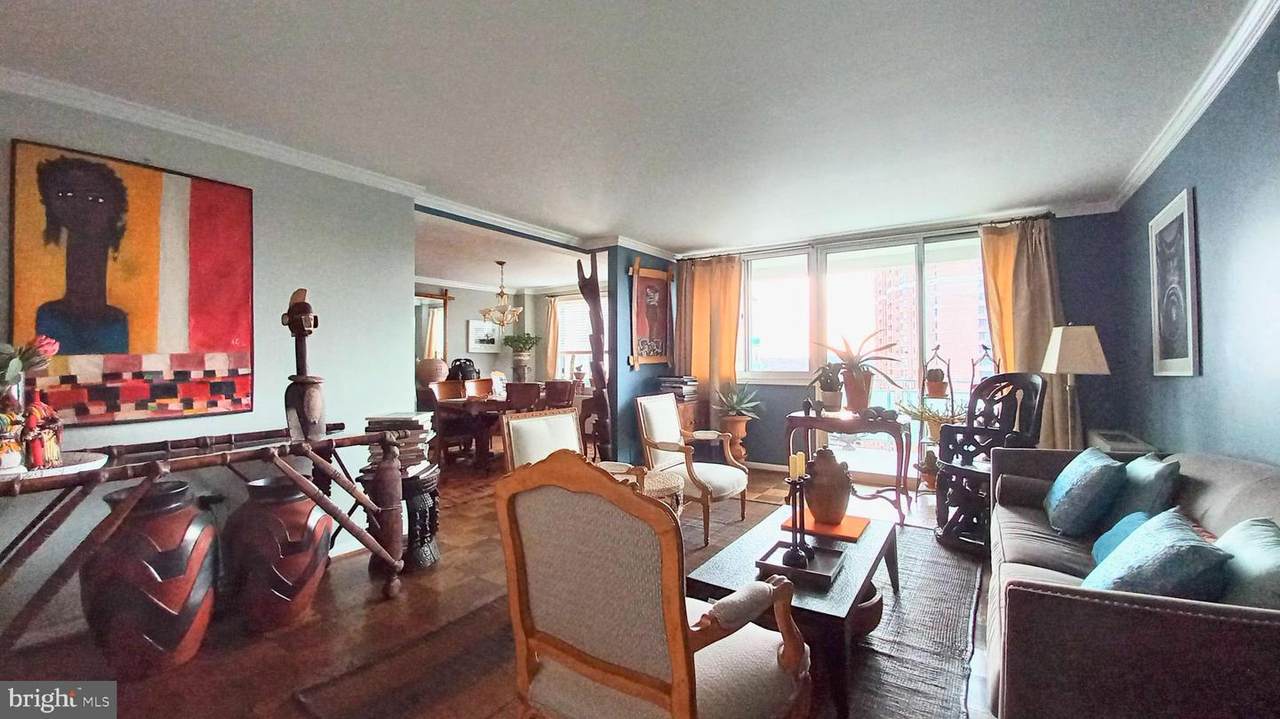 10201 Grosvenor Place - Photo 1