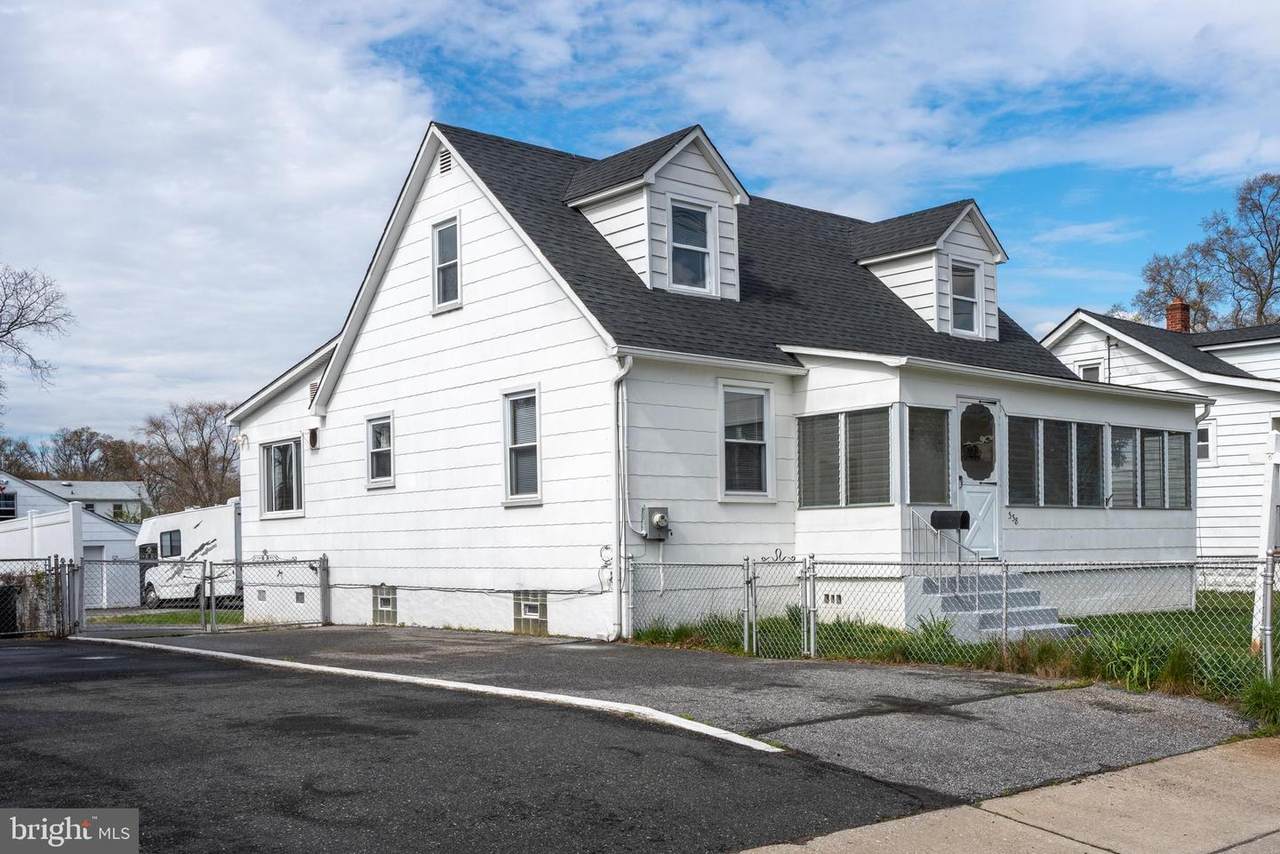 338 Maple Avenue - Photo 1