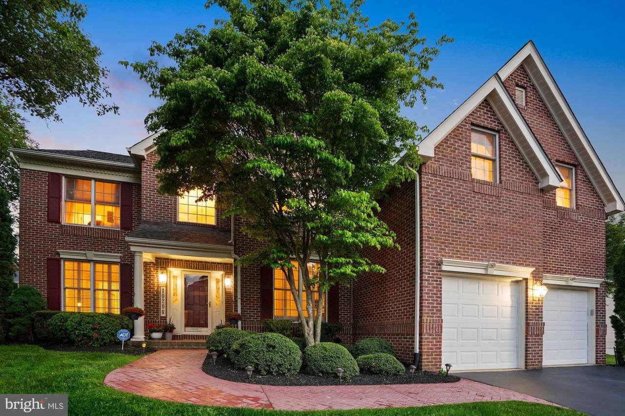 10208 Daphney House Way - Photo 1