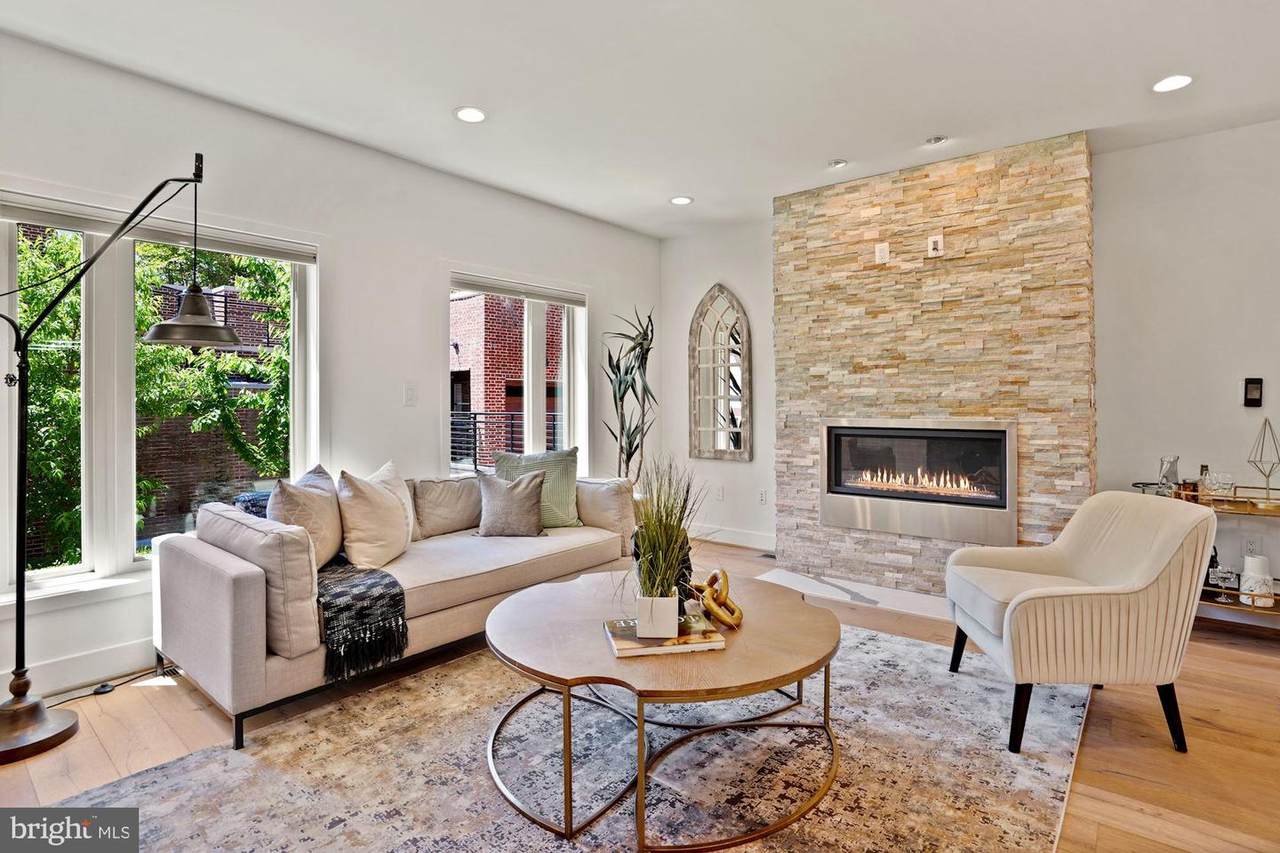 512 Pendleton Street - Photo 1