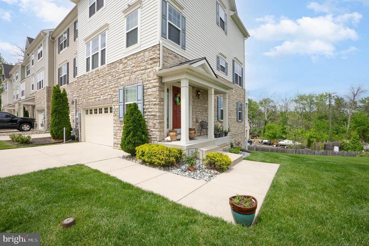 1926 River Vista Drive - Photo 1