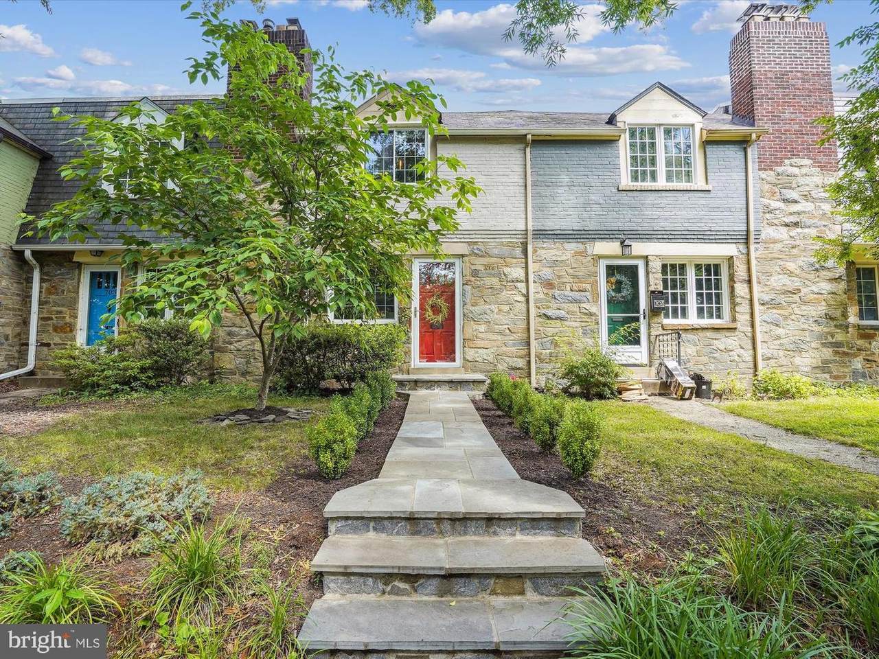 705 Avon Place - Photo 1