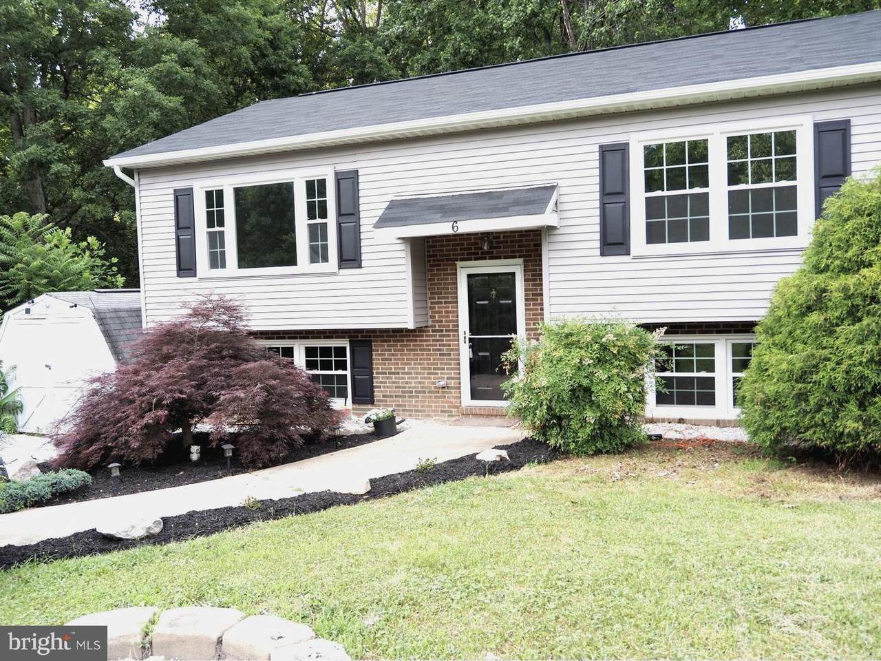 6 Roanoke Court - Photo 1