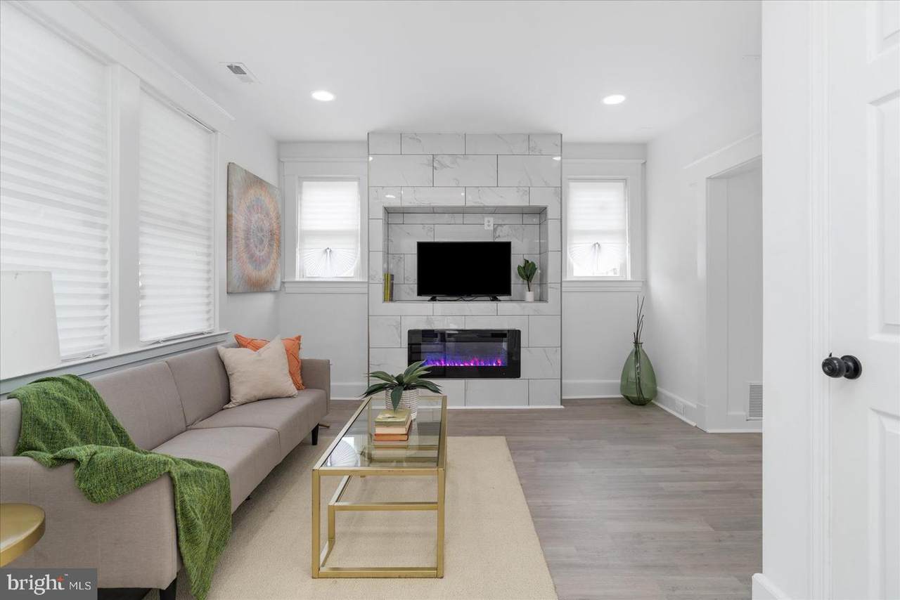 4215 Oakford Avenue - Photo 1