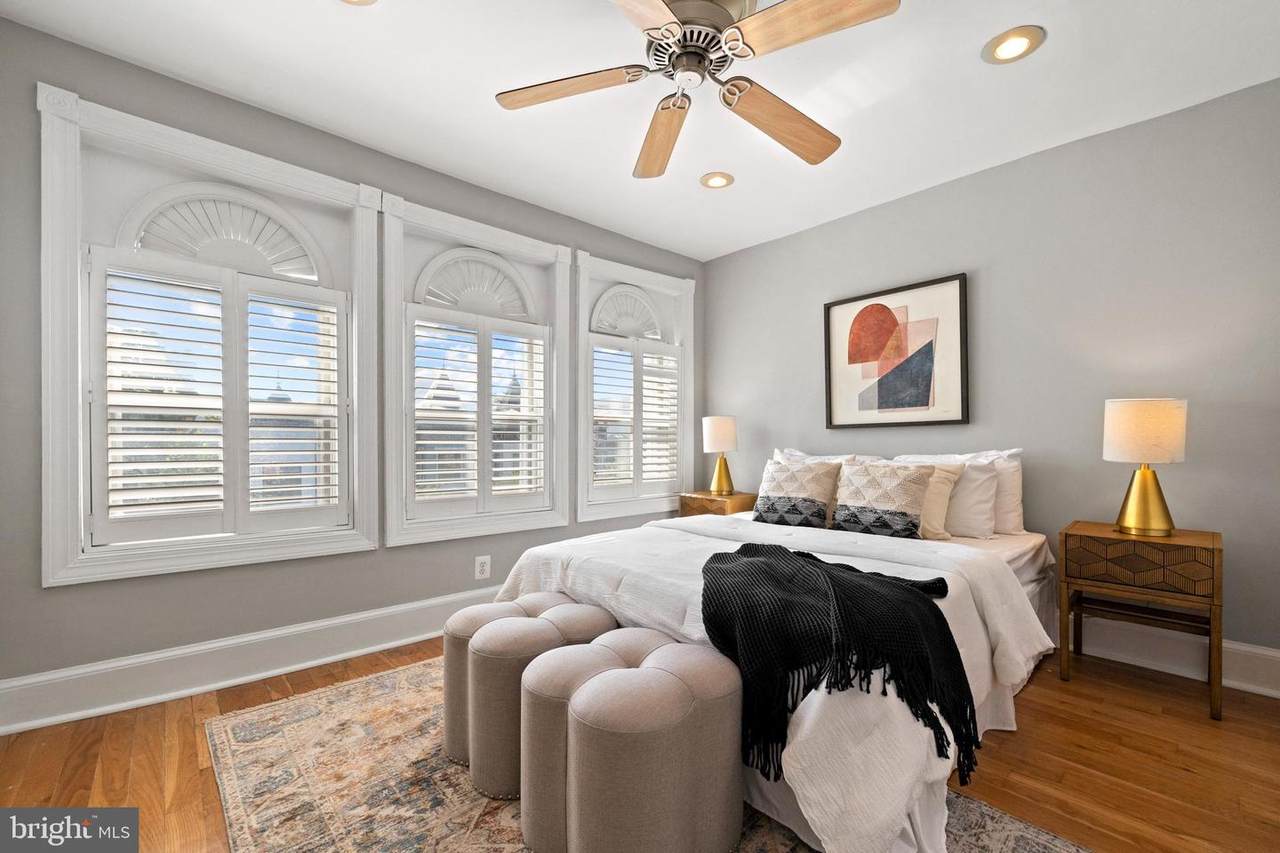 718 13TH Street - Photo 1