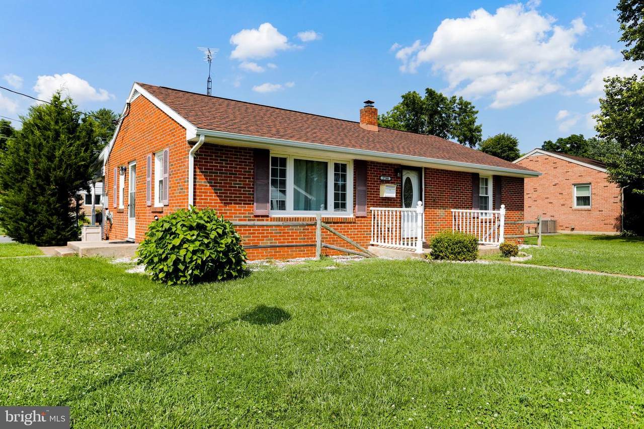 17300 Cloverleaf Road - Photo 1