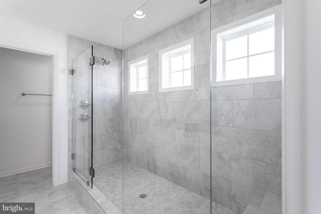 333 Pindar Street - Photo 1