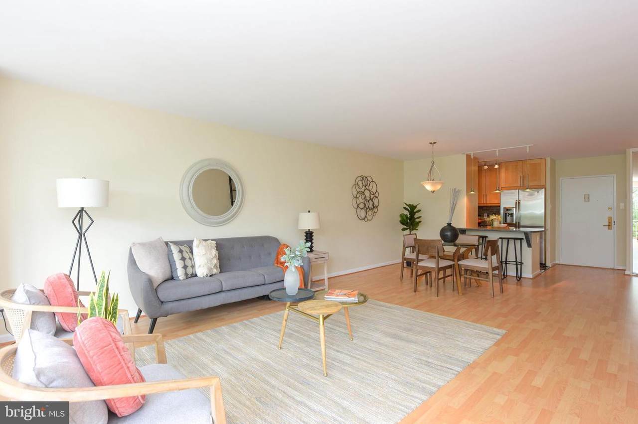 1435 4TH Street - Photo 1