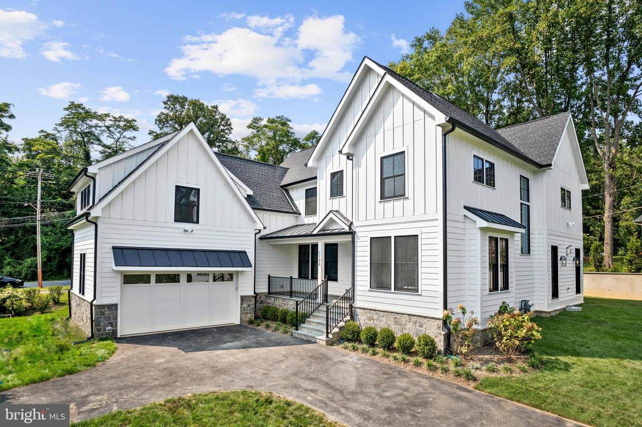 7196 Greyson Woods Lane - Photo 1
