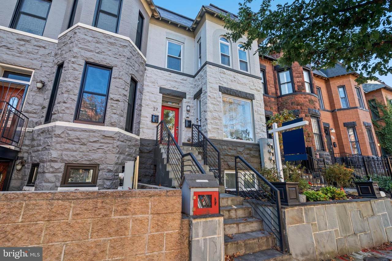 27 Quincy Place - Photo 1