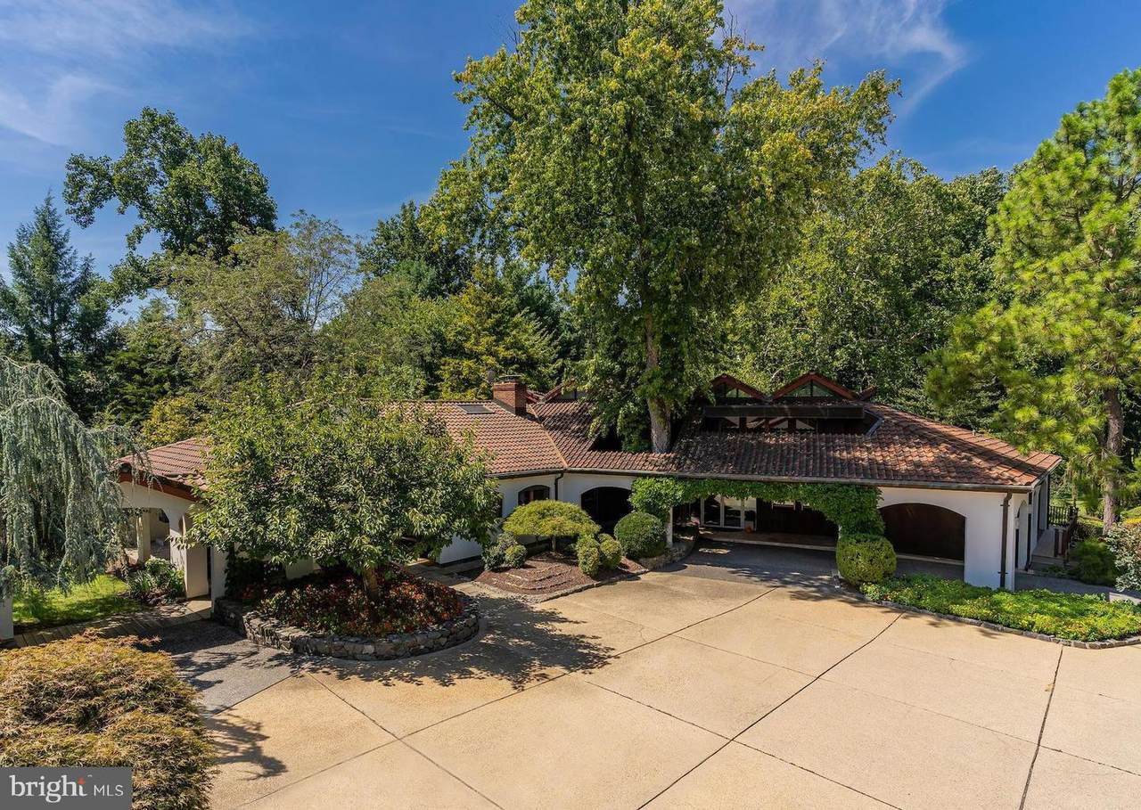 10520 Oaklyn Drive - Photo 1