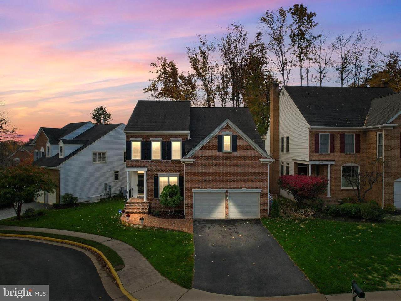 3715 Center Way - Photo 1