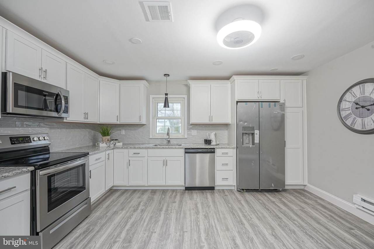 176 Huntington Drive - Photo 1