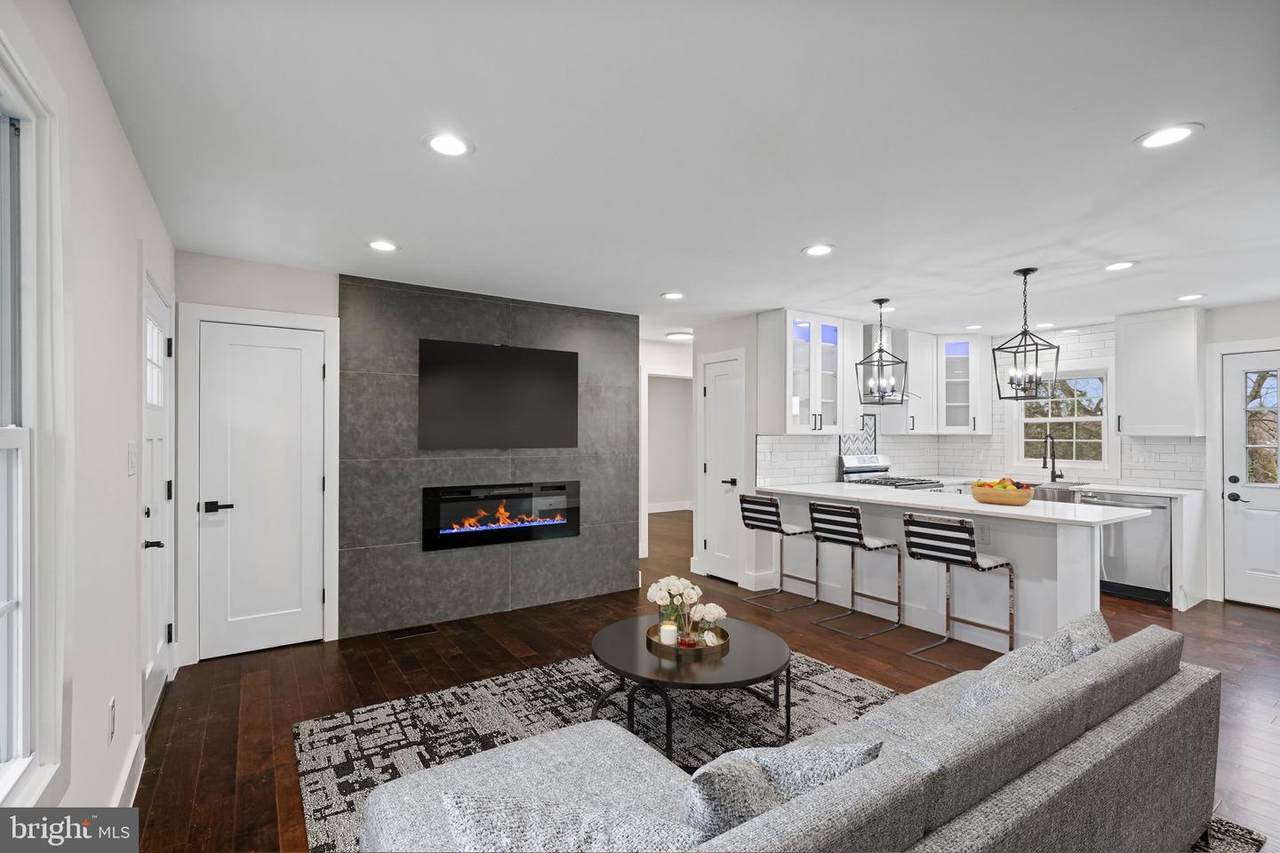 3410 Burgundy Road - Photo 1