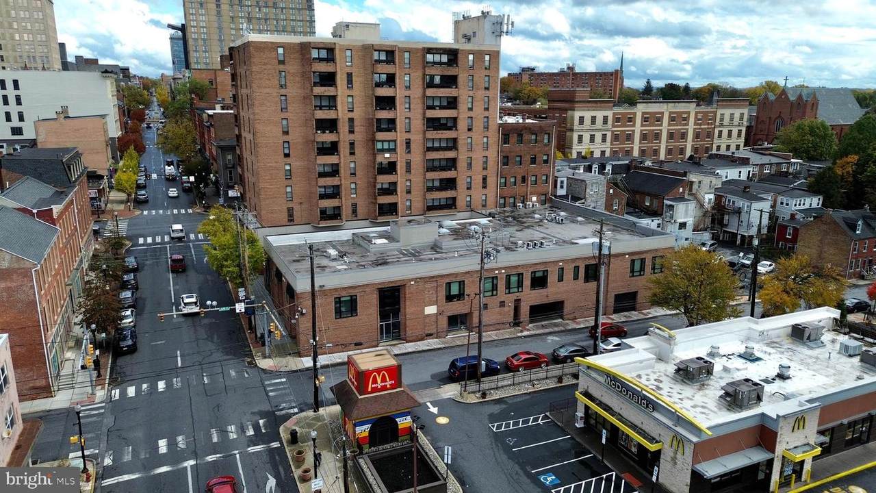 110 King Street - Photo 1