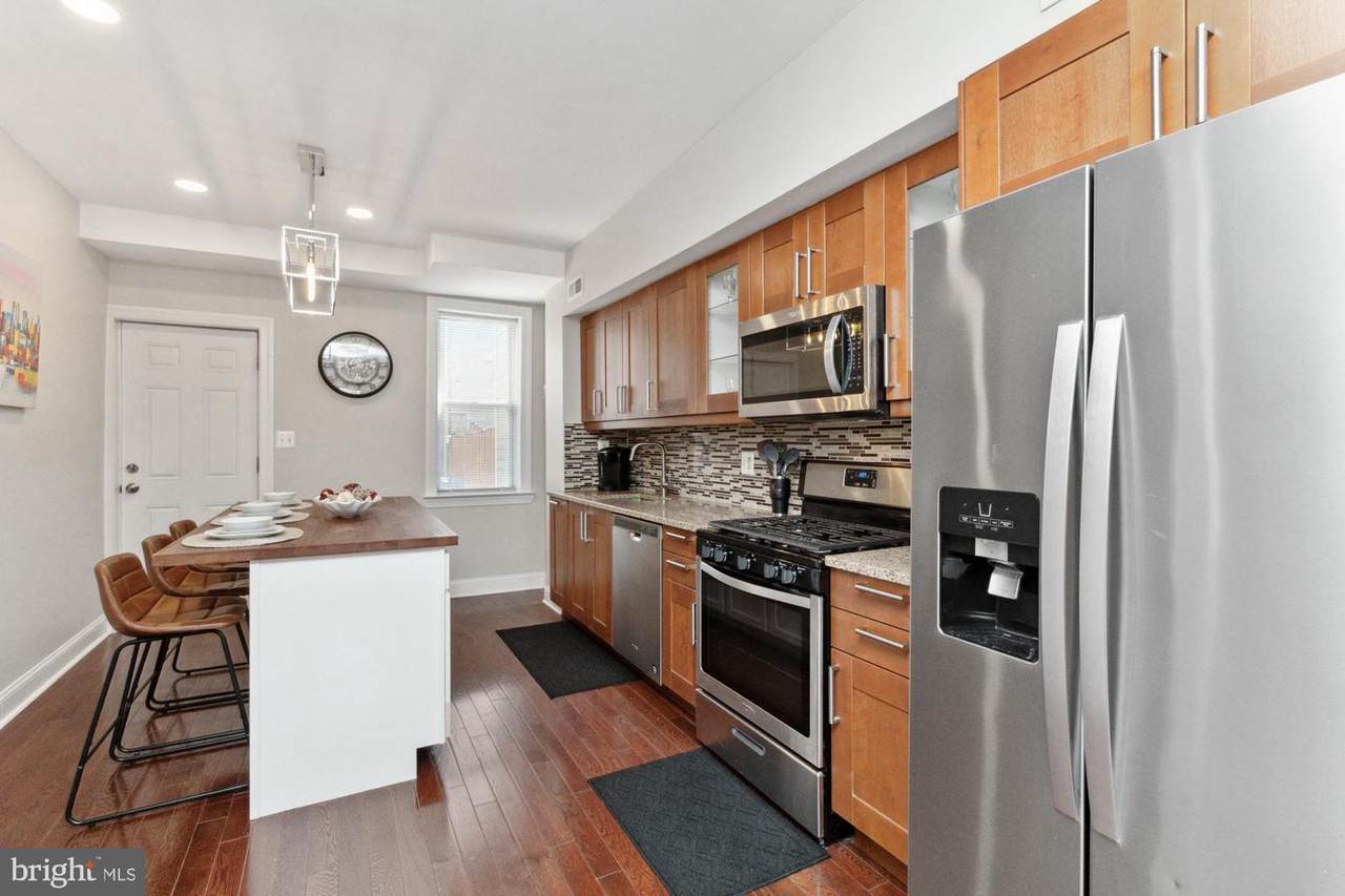 919 Bradford Street - Photo 1
