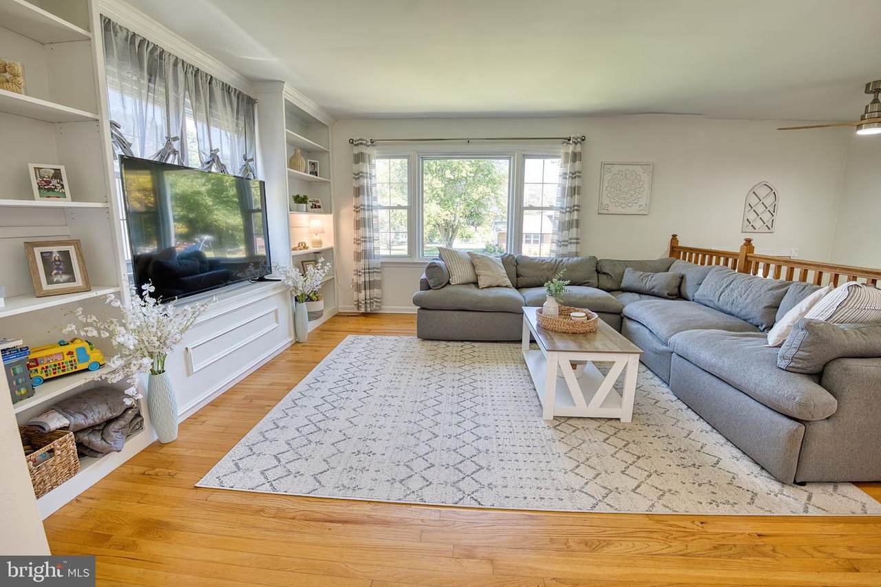 205 Drovers Way - Photo 1