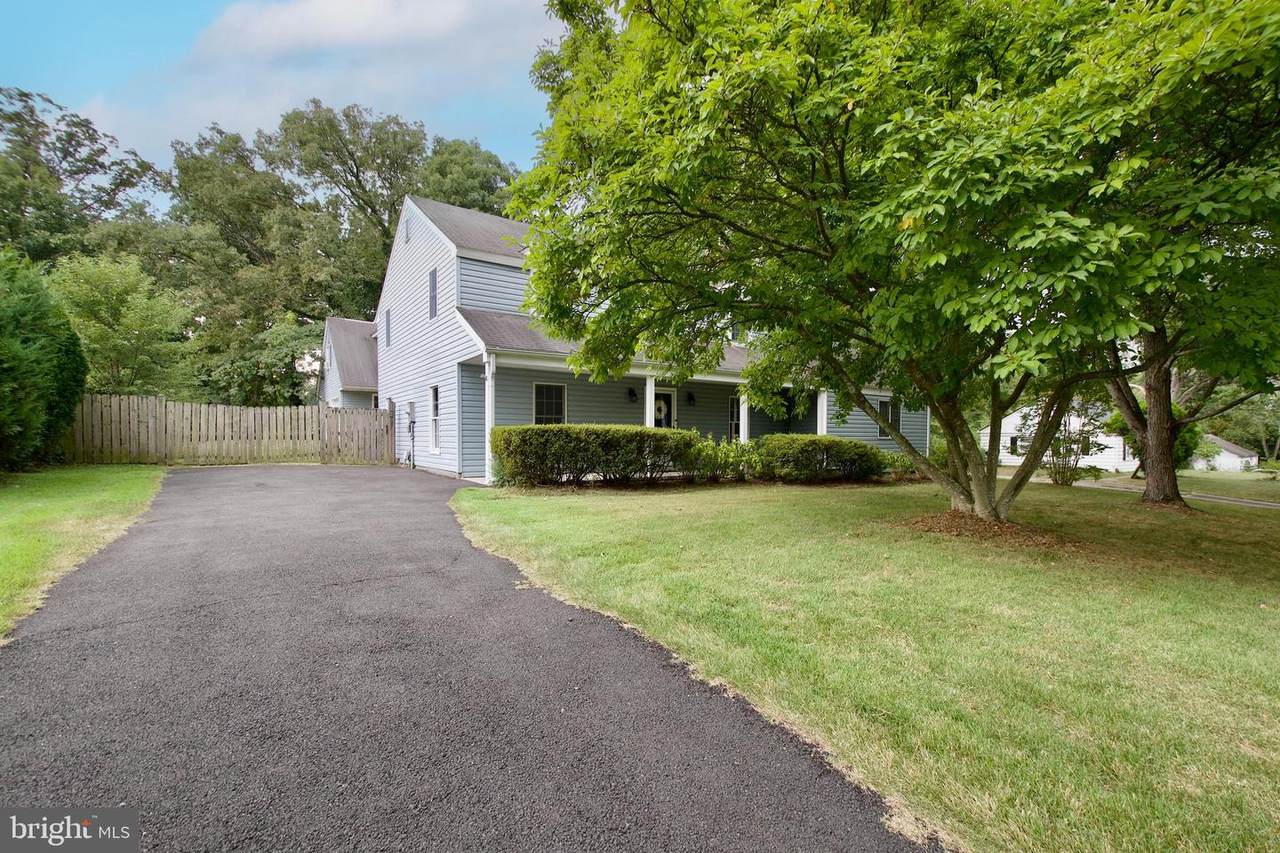 4109 Colonial Avenue - Photo 1
