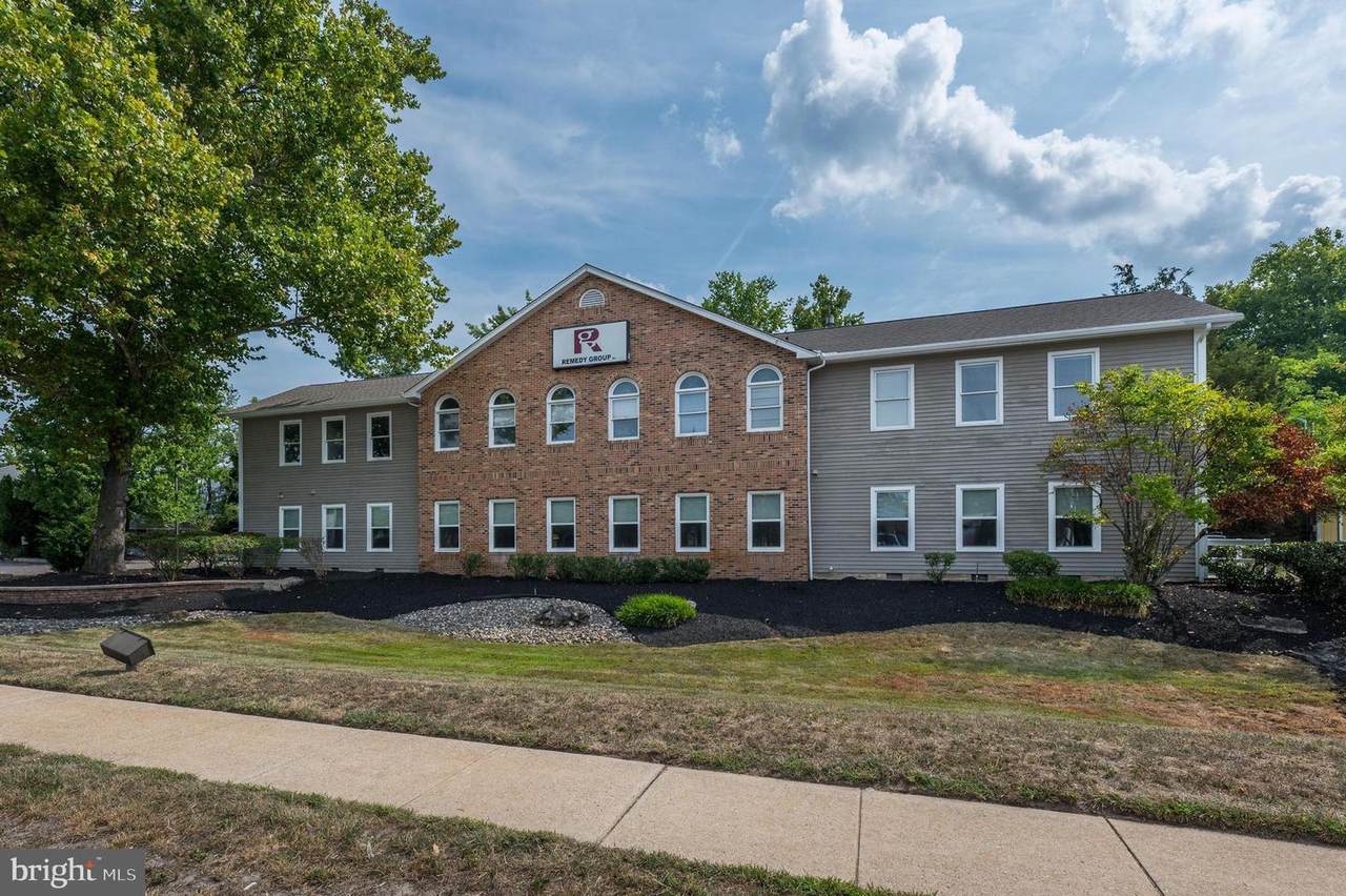 715 Stokes - Photo 1