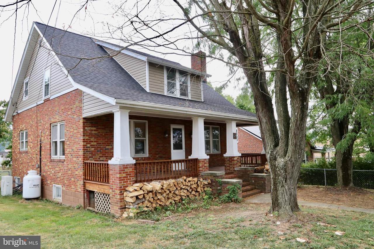125 Pine Street - Photo 1