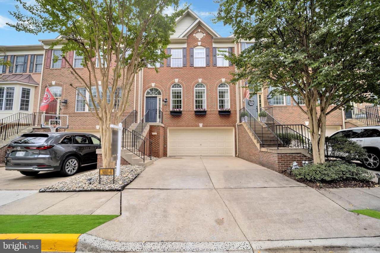3814 Elmwood Towne Way - Photo 1