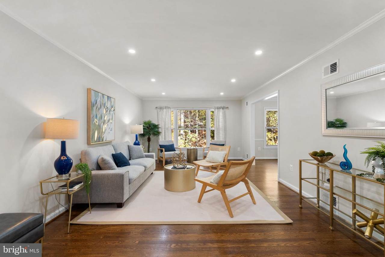 225 Hermleigh Road - Photo 1