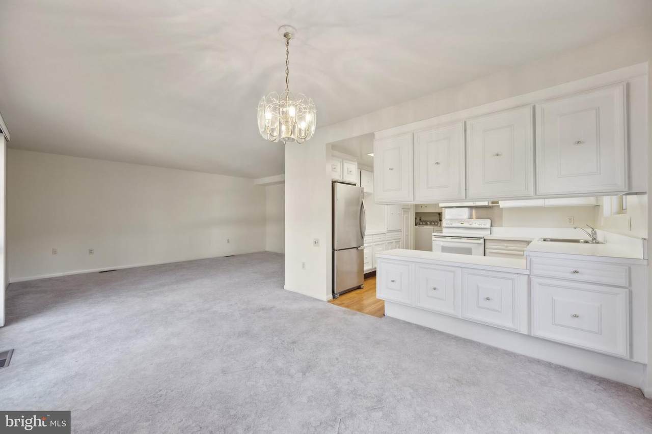 3366 Chiswick Court - Photo 1