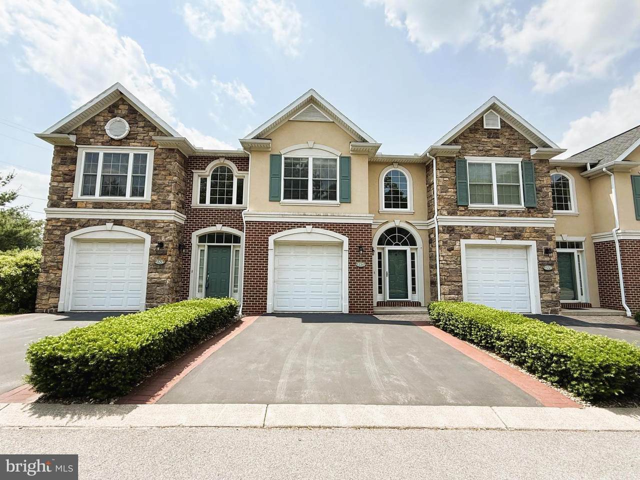187 Wiltree Court - Photo 1