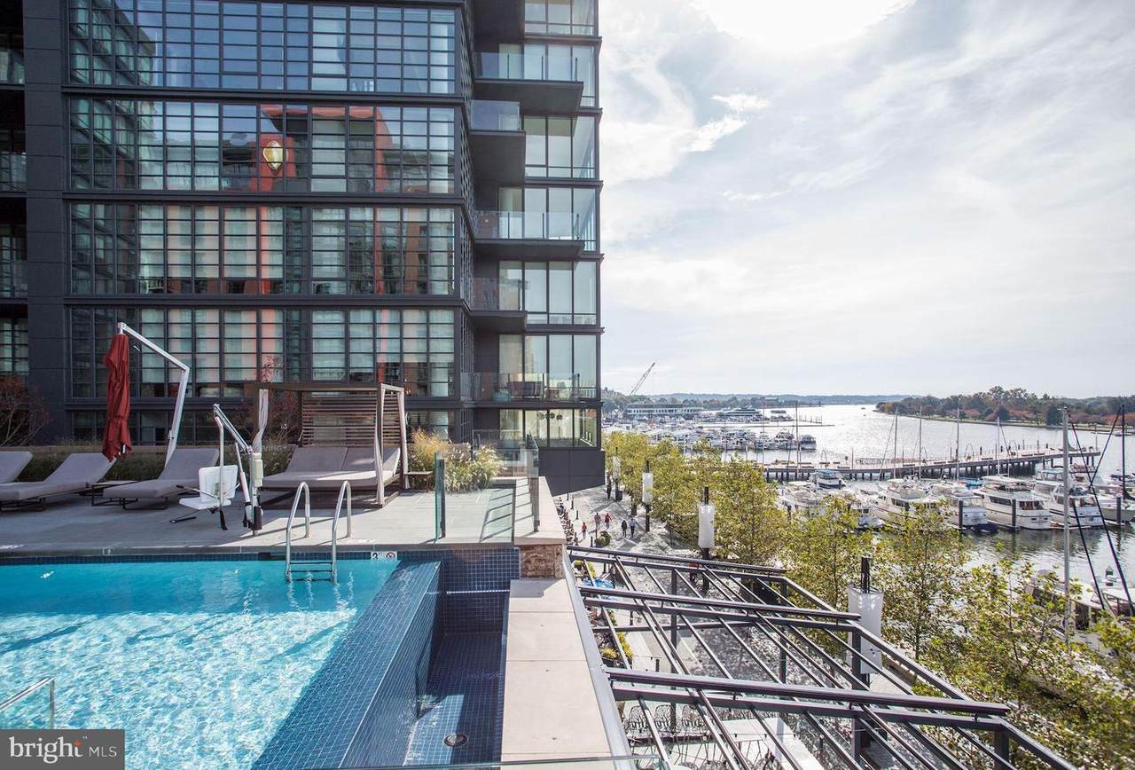 45 Sutton Square - Photo 1