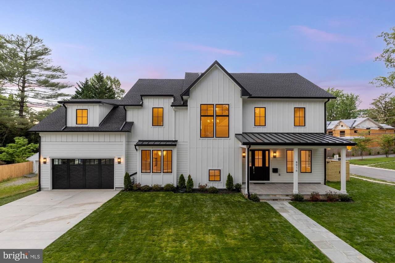 8916 Oneida Lane - Photo 1