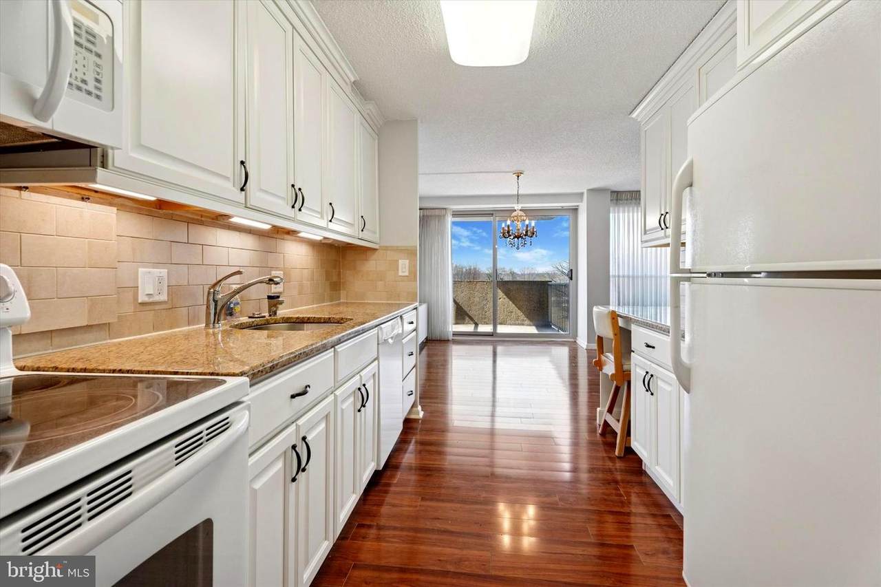 1001 City Avenue - Photo 1