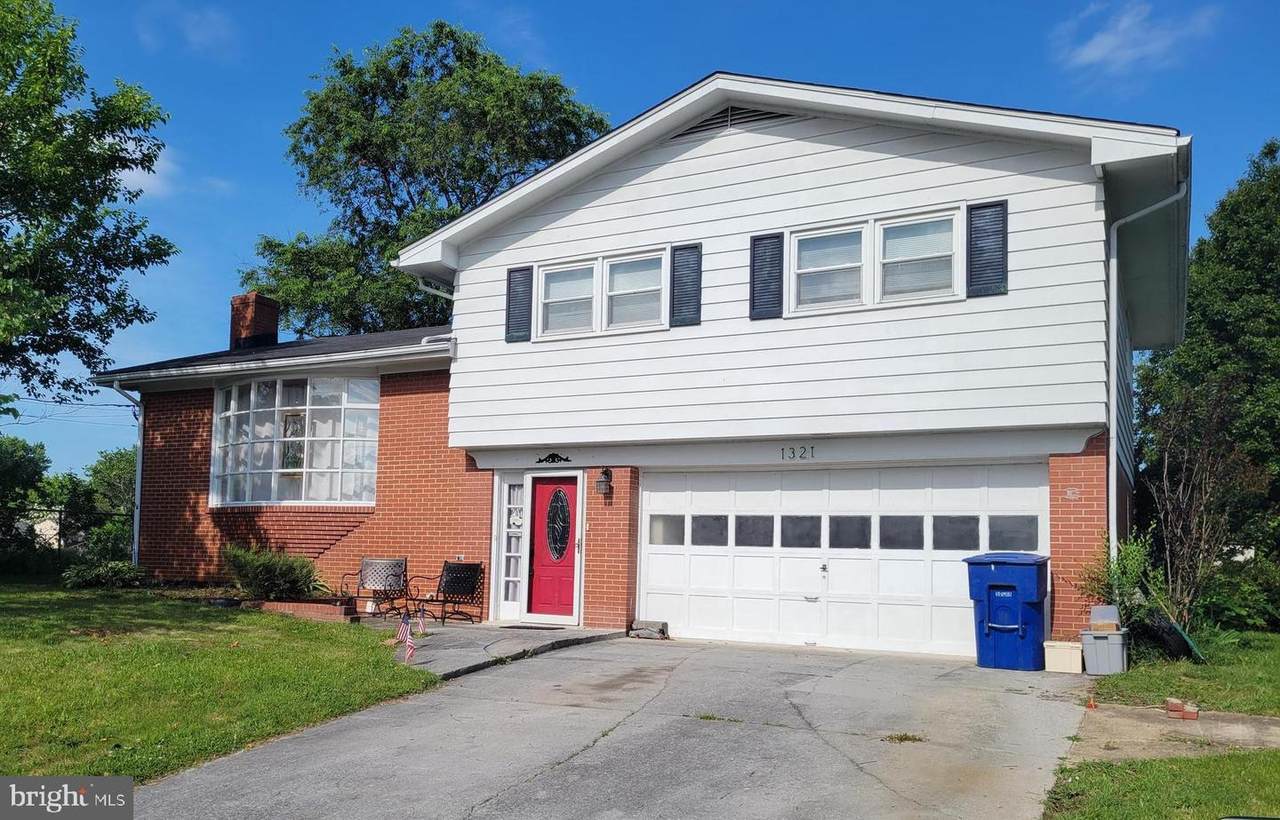 1321 Woodside Avenue - Photo 1