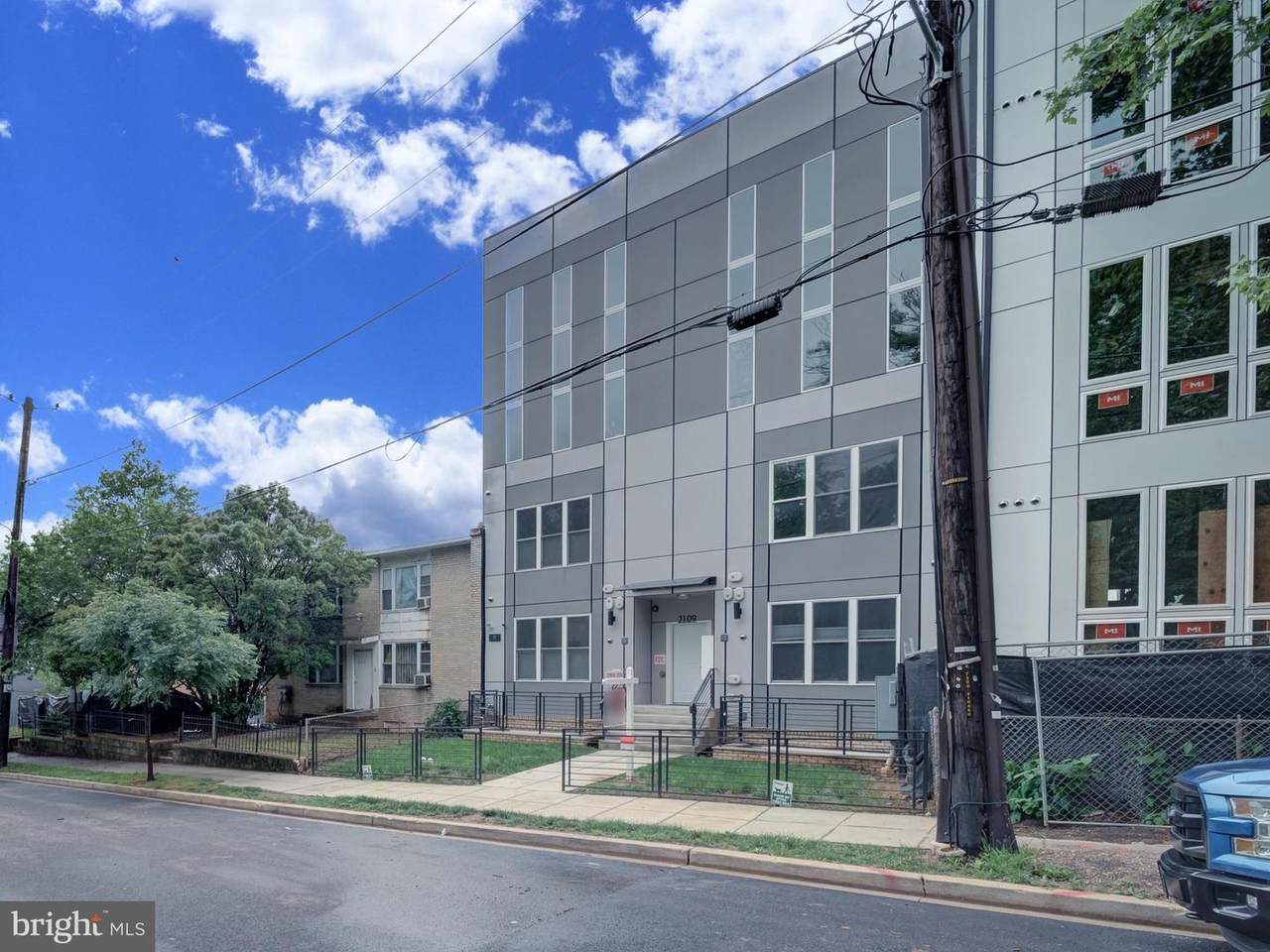 2109 M Street - Photo 1