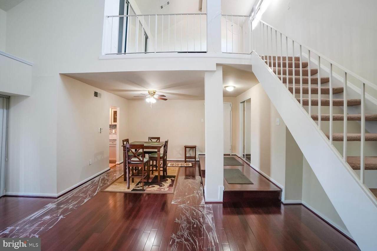15708 Dorset Road - Photo 1