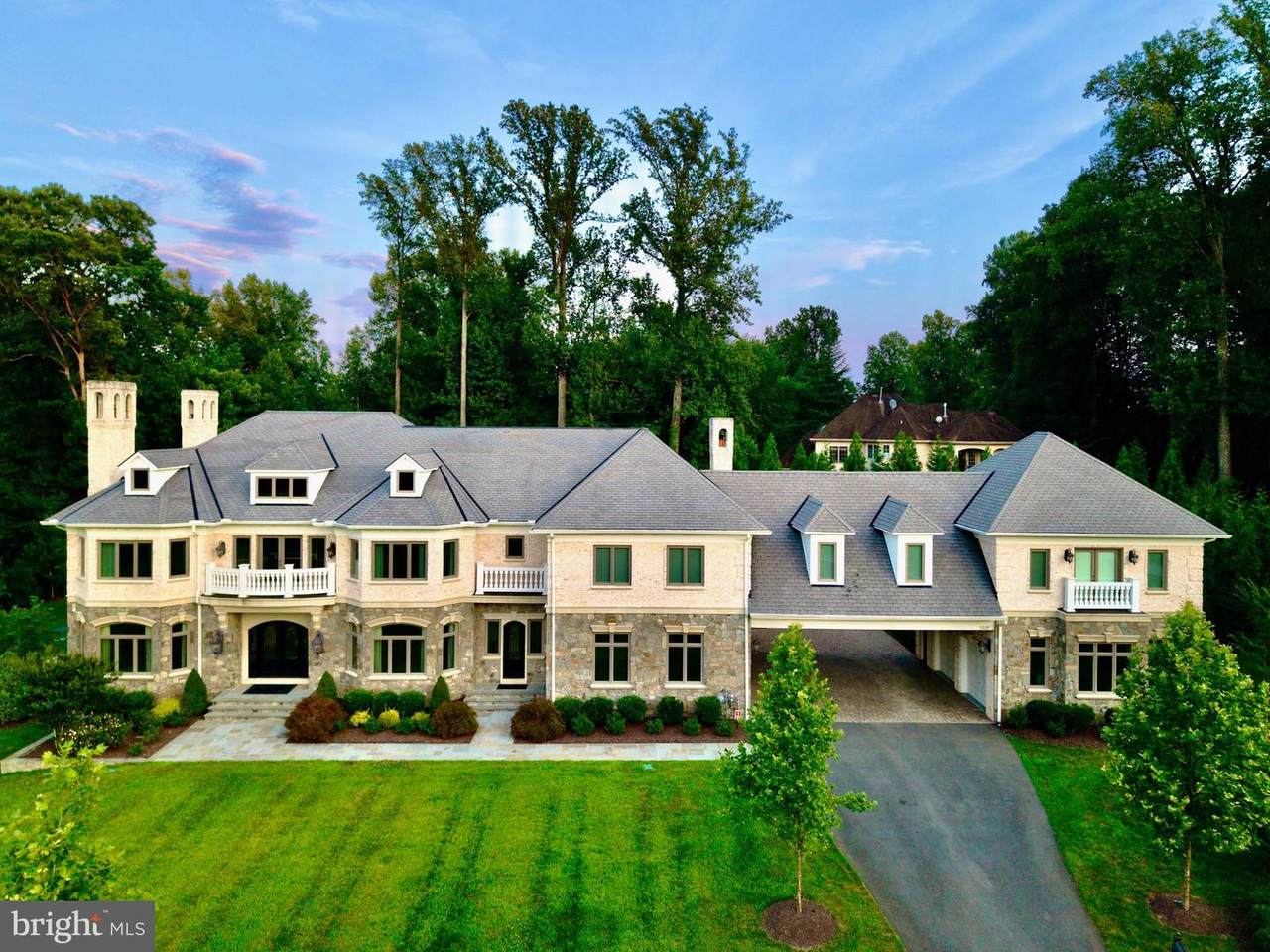 1039 Aziza Court - Photo 1