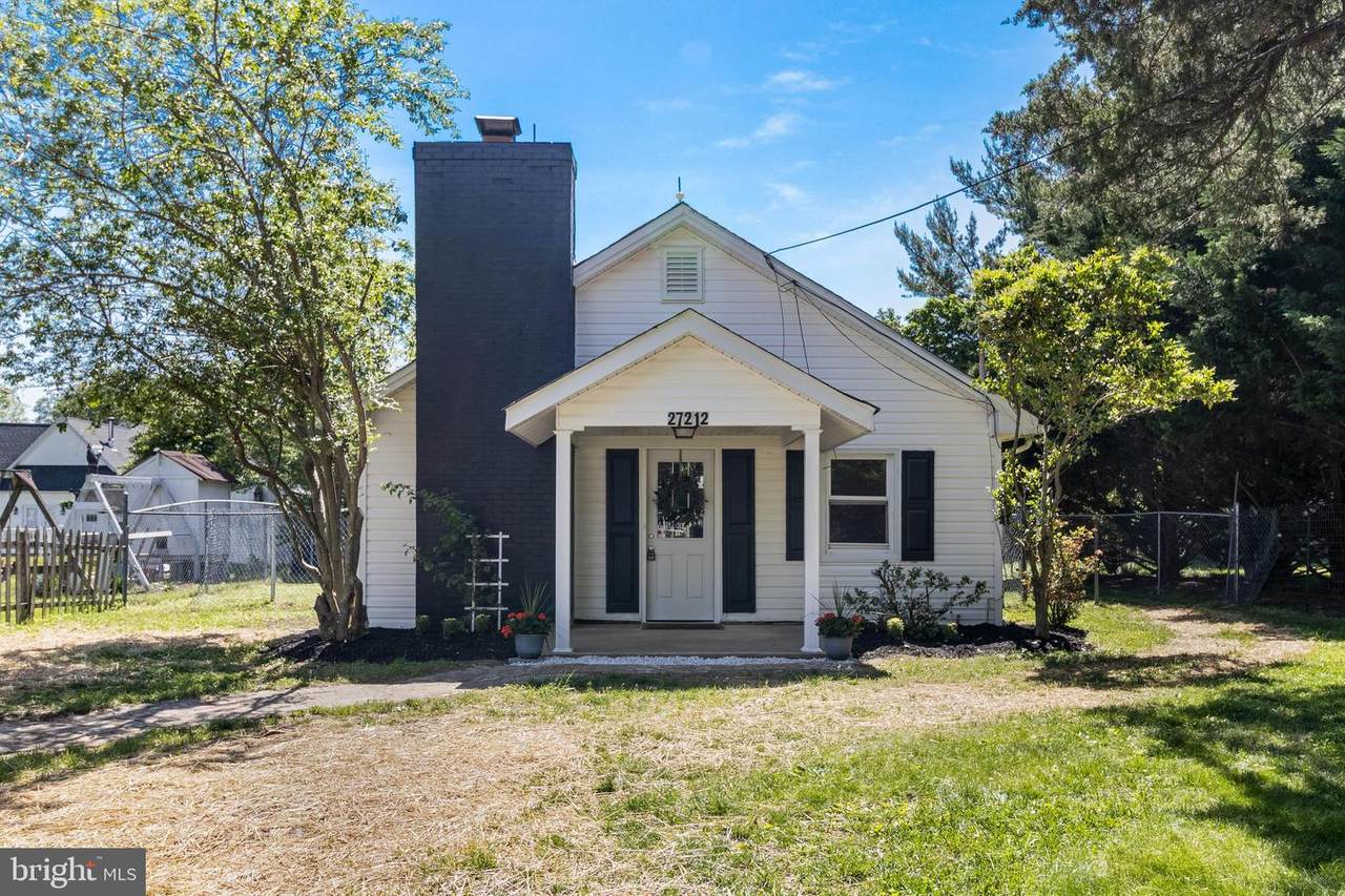 27212 Danville Street - Photo 1