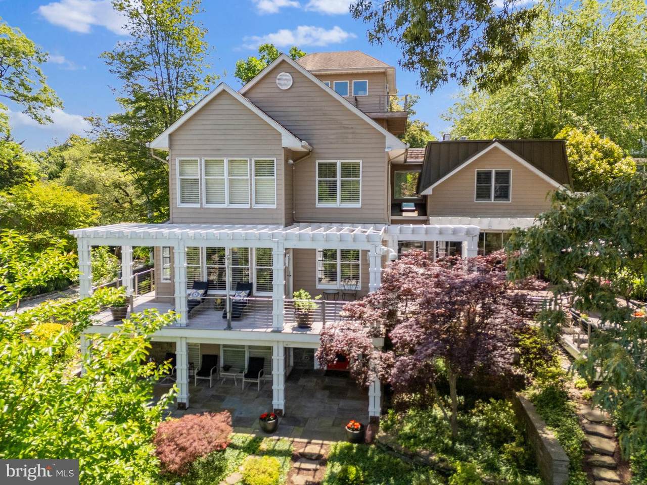 411 Ridgely Avenue - Photo 1