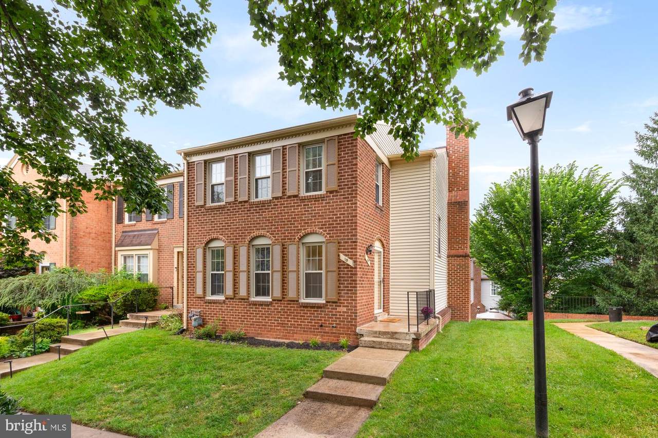 19 Shagbark Court - Photo 1