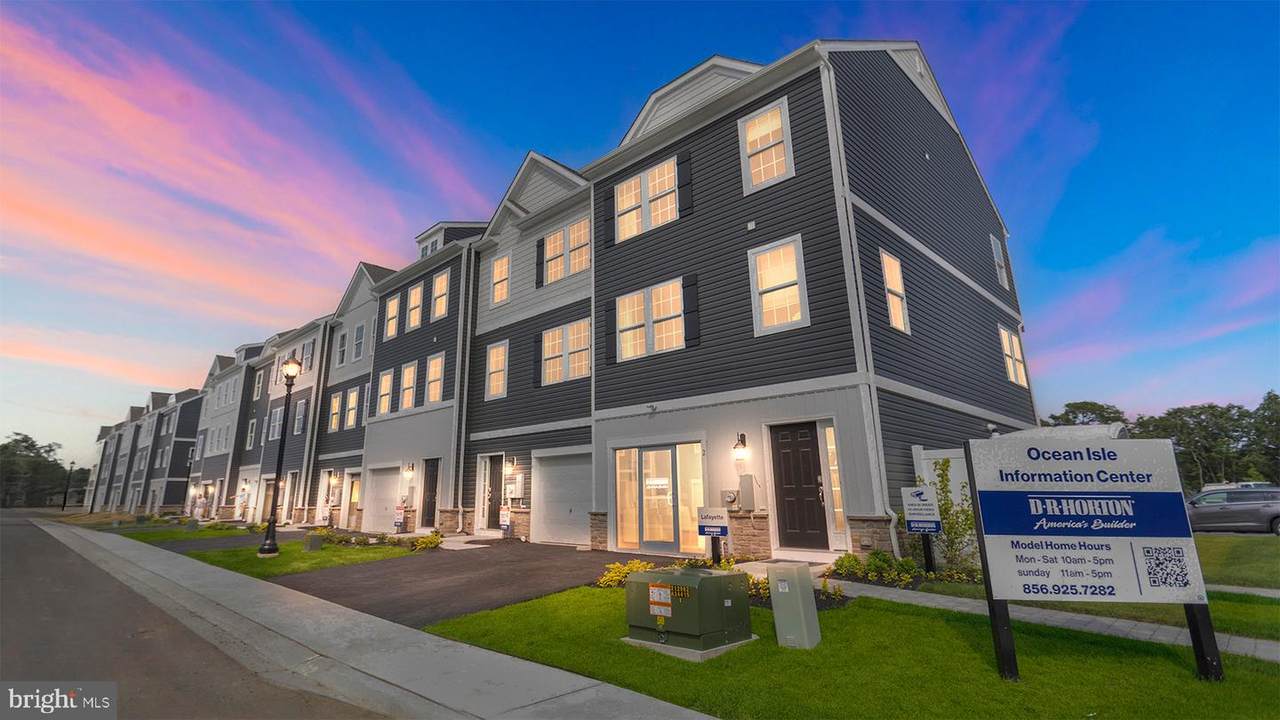 25 Baybreeze Drive - Photo 1