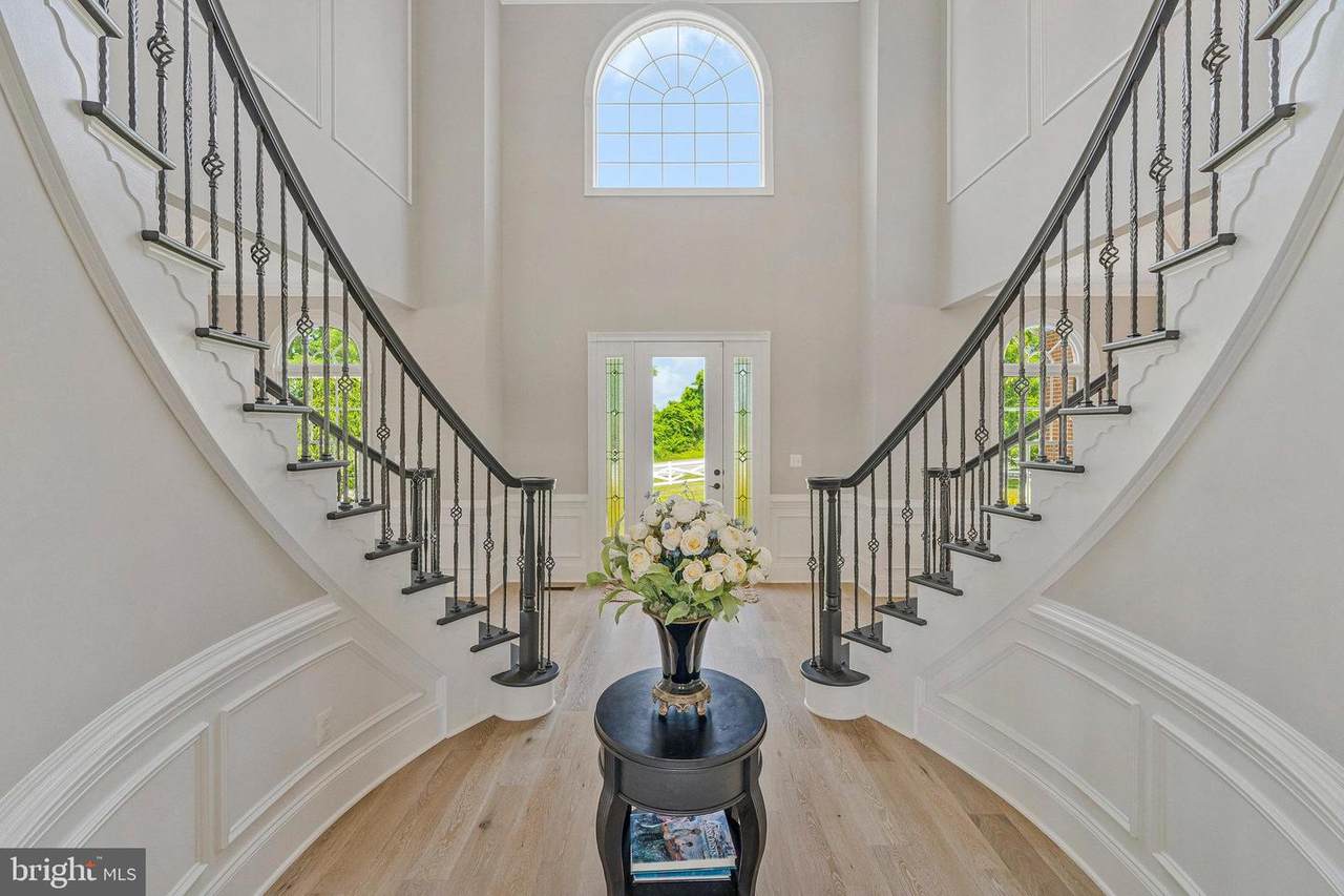 14785 Bankfield Drive - Photo 1