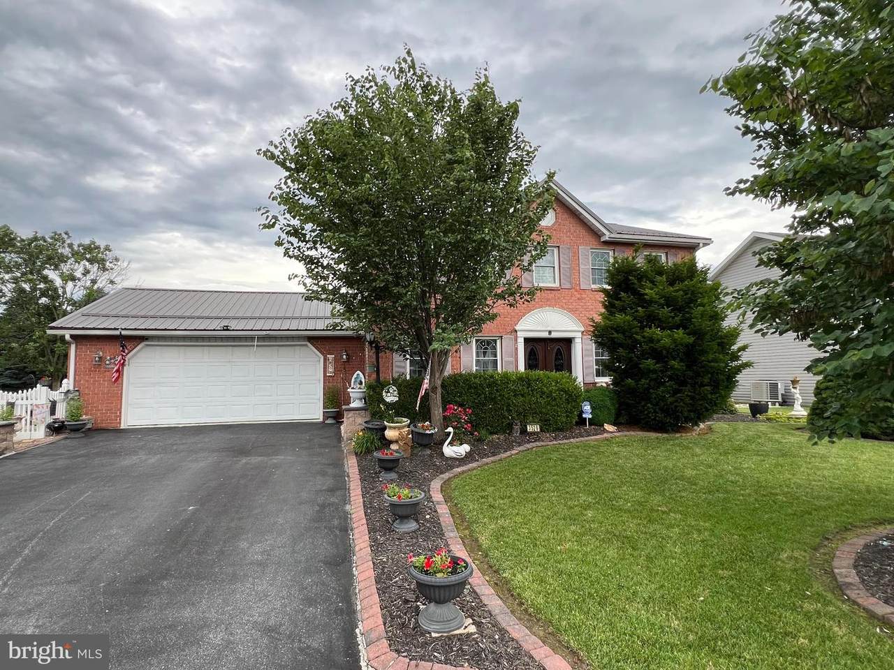 3526 Turnberry Drive - Photo 1