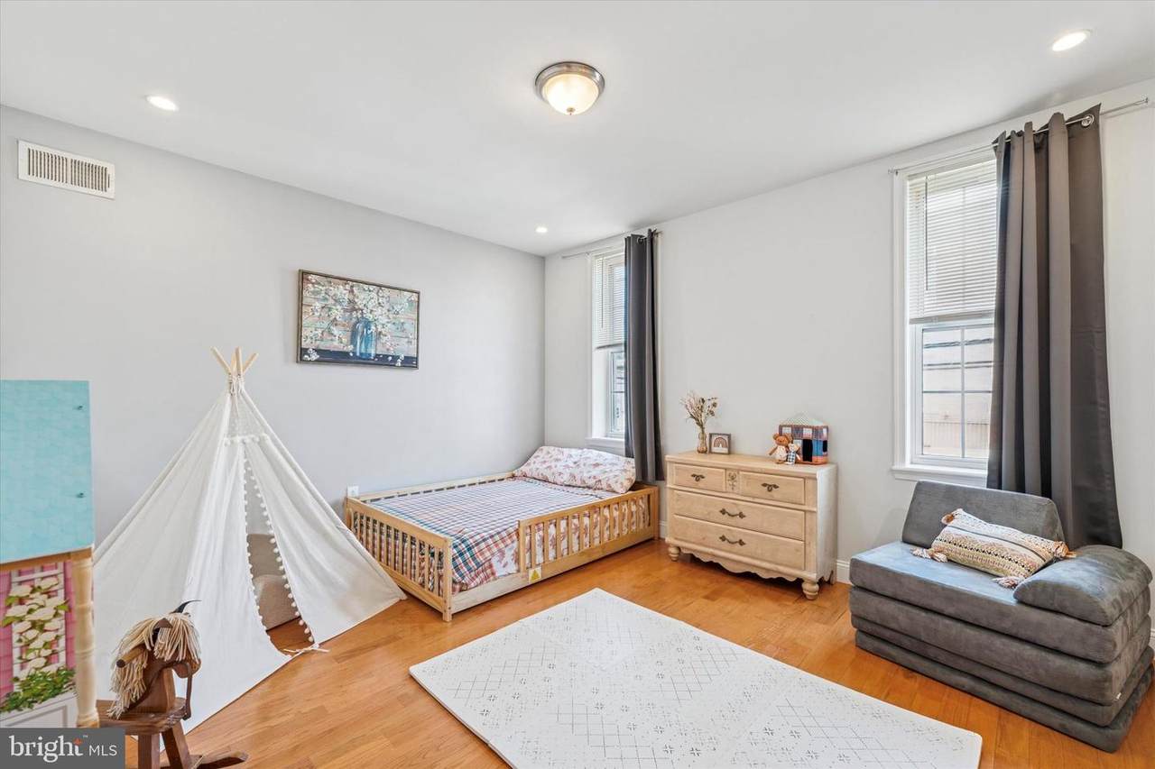 1639 19TH Street - Photo 1