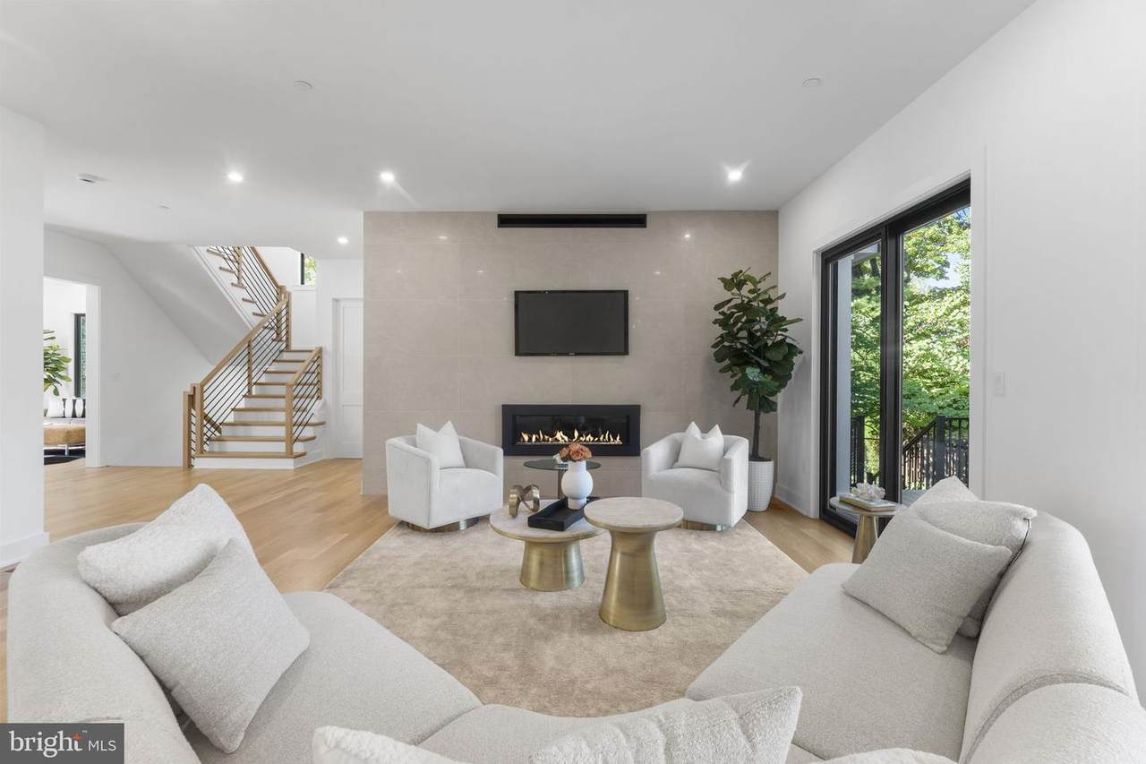 6411 Crane Terrace - Photo 1